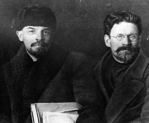 Lenin y Trótskyi